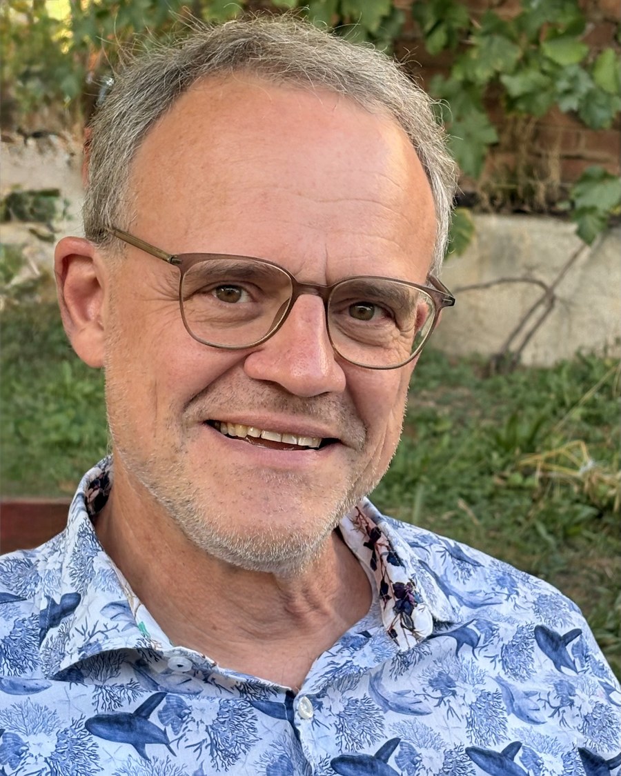 Portrait von Prof. Dr. Alexander Noyon